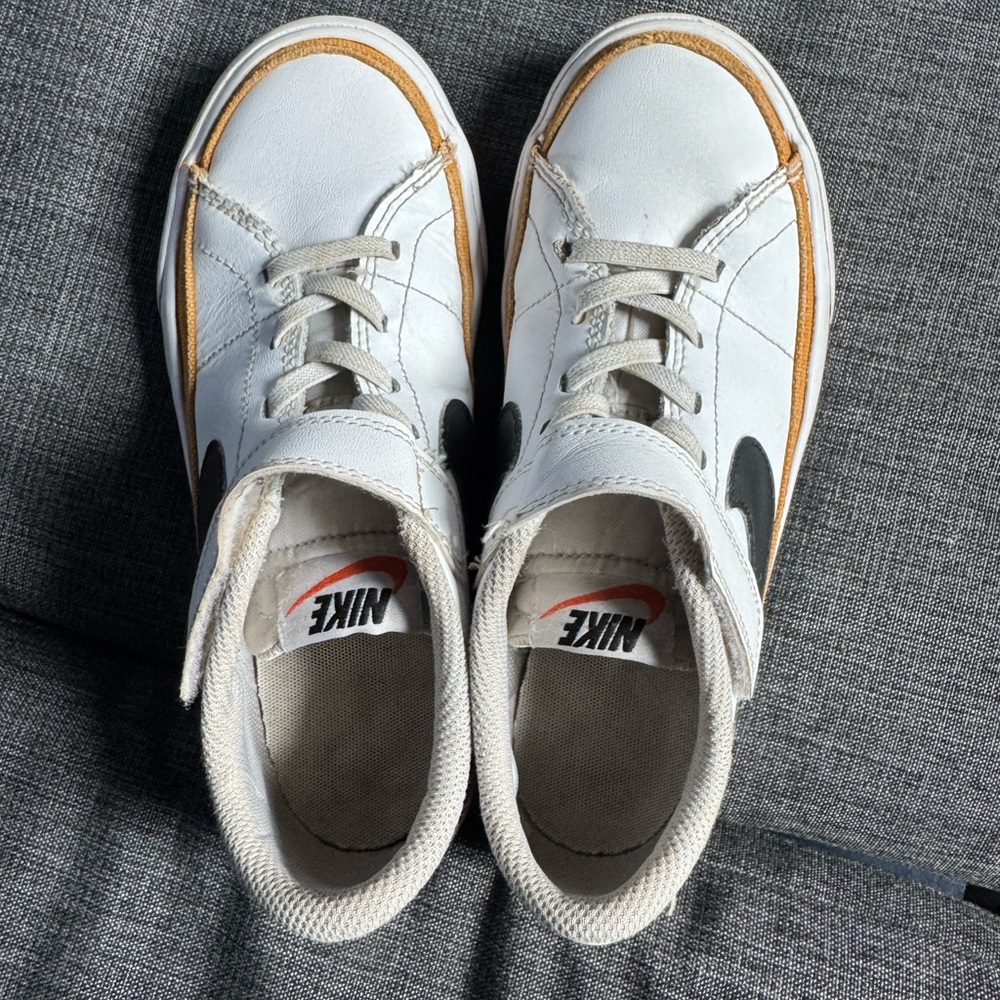 Kids Court Legacy Casual Sneakers size 1.5
